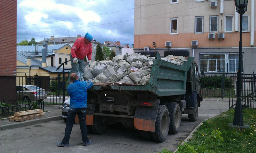 Вывоз строительного мусора в Долгопрудном от 1623 руб. – ПроМусор