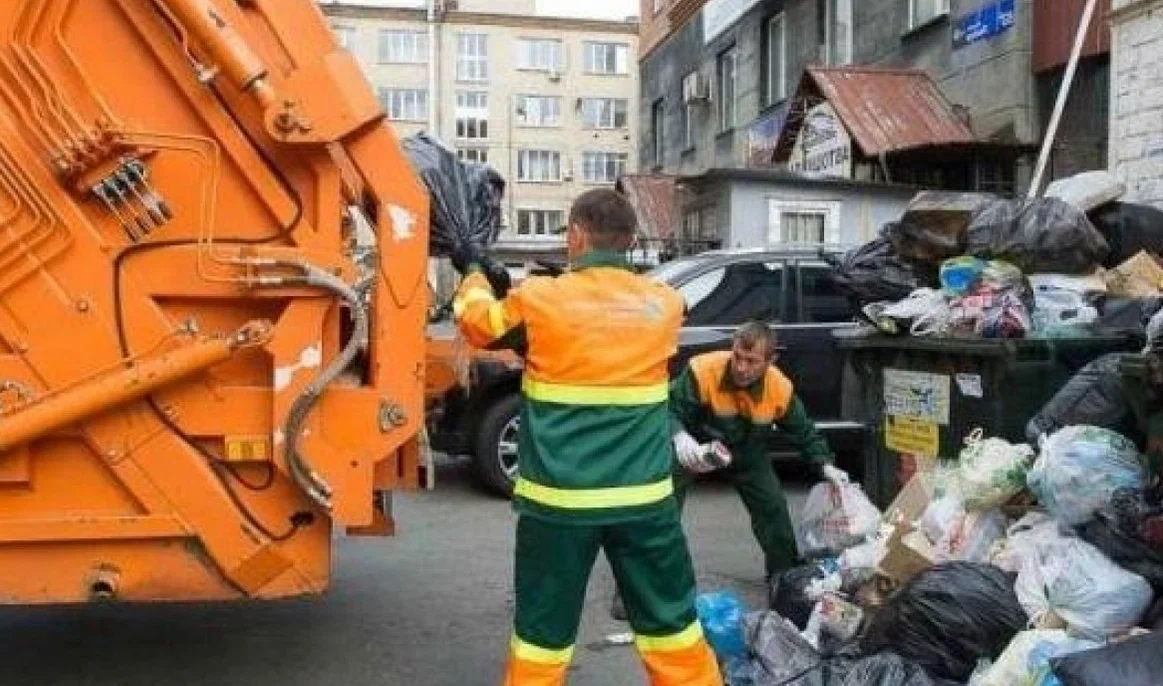 Срочный вывоз мусора в Долгопрудном от ПроМусор — заказ день в день от 2892 руб., грузчики, цена
