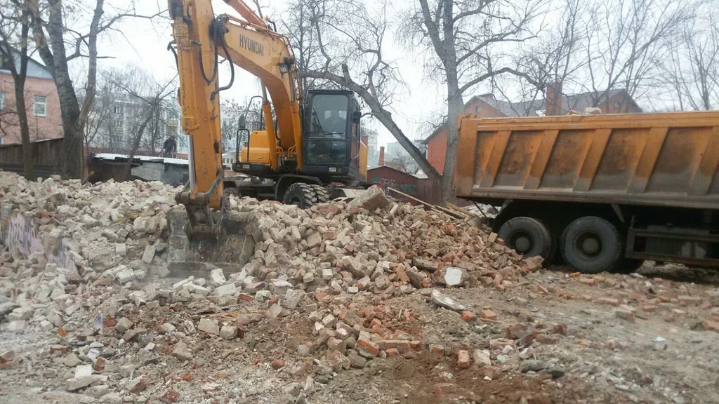 Вывоз мусора ОССиГ с выездом в Долгопрудном в октябре